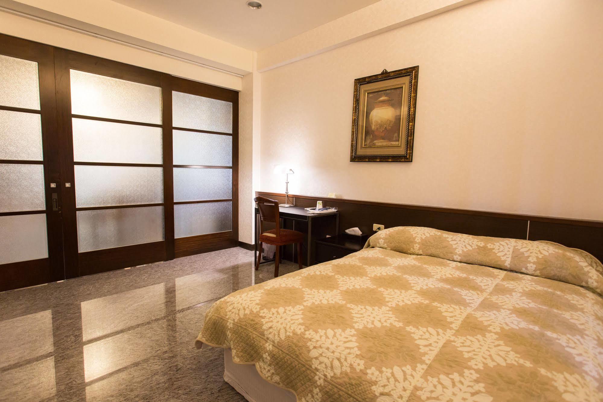 Eureka Bed & Breakfast Tainan Exterior photo